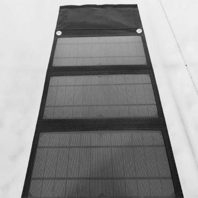 Pengecas panel surya lipat 18V 21W ringan untuk pengisian daya perangkat seluler