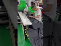 80W Portable Folding Solar Panel Handbag Untuk Pengisian Daya Luar Ruang yang Nyaman