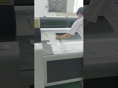 Compact dan Portable Solar Briefcase Charger dengan ukuran lipat 400*358*40 mm